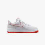 NIKE 耐克 男子空军一号运动鞋 AIR FORCE 1'07 LX AF1 D DV0788-102+凑单品