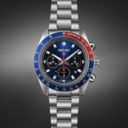 精工（SEIKO） 手表PROSPEX系列熊猫迪太阳电能三眼针钢带夜光100米防水腕表 大表盘蓝红SSC913P1