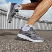 京东百亿补贴：adidas 阿迪达斯官方RUNFALCON 2.0男子随心畅跑舒适跑步运动鞋 灰色/黑色