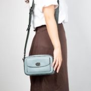 Coach 蔻驰 Willow系列 女士单肩斜挎包/相机包C0695