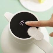 京东京造 温显款保温壶 炼乳白1.5L