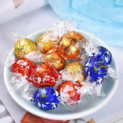 Lindt 瑞士莲 软心巧克力牛奶喜糖礼盒带糖夹心球进口伴手礼婚庆婚礼圣诞节年货