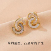 KRISTEN JUDI 小众设计字母双C耳环 金色
