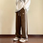 月伊纺 垂感裤子男秋冬加绒加厚运动卫裤欧棉绒潮牌宽松直筒阔腿休闲长裤 杏色（常规） XL