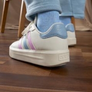 adidas 阿迪达斯 官方轻运动COURT PLATFORM女子休闲运动板鞋IE9987