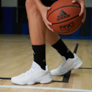 adidas阿迪达斯官方Pro Bounce 2018 Low男子团队款实战篮球鞋 白色 43(265mm)