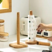 摩登主妇 创意纸巾架免打孔榉木卷纸收纳架柱厨房用纸巾立式置物架