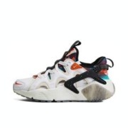 NIKE 耐克 CNY兔年限定 HuaracheCraft 女子运动休闲鞋 FD4621