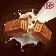 Nestlé 雀巢 奇巧威化牛奶/抹茶/草莓/榛子巧克力纸袋装 休闲零食 120g 需学生 plus 无红包无券