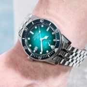 Orient东方双狮旗下高端，Orient Star 东方星 Diver 1964系列 男士机械潜水表