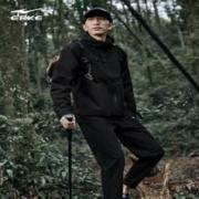鸿星尔克秋季新款冲锋衣夹克