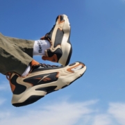 Reebok锐步官方男女VECTOR RUNNER功夫熊猫运动休闲老爹鞋 H02990_黑色/浅棕色/橘褐色 中国码:42(27cm),US:9