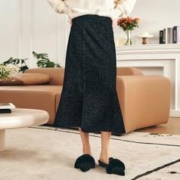 OLRAIN 欧芮儿 法式黑色半身长裙女秋季2023新款气质显瘦鱼尾直筒裙 黑色 M