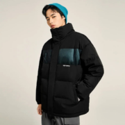 A21 以纯 撞色字母羽绒服