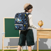 Gmt for kids儿童书包小学生超轻护脊大容量抗菌礼物1-4年级男光速战车22L