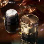 拍2 KISSMWAH烟酰胺酵母素颜霜
