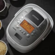 TOSHIBA 东芝 电饭煲 日本原装进口真空电饭锅 IH用煮饭锅