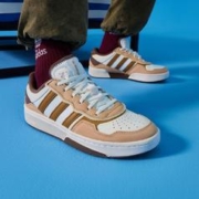 adidas 阿迪达斯 三叶草COURTIC男女运动板鞋