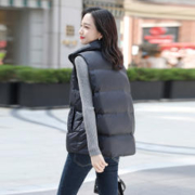 雪中飞 2023秋冬新款女士短款羽绒外穿背心马甲时尚百搭经典保暖
