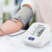 京东百亿补贴：OMRON 欧姆龙 HEM-7121 上臂式血压计