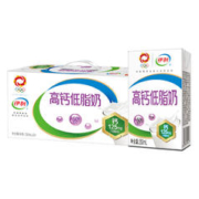 伊利 高钙低脂牛奶整箱 250ml*24盒 脂肪减半 增加25%钙 礼盒装