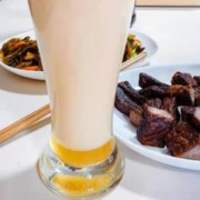 88VIP会员：KUJIRA 鲸 都鲜酿 白啤 比利时小麦 330ml 单瓶包邮0.5元