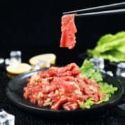 青草家 东北烧烤齐齐哈尔风味冷冻拌牛肉 800g