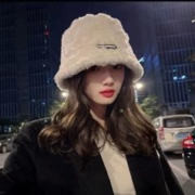 毛绒渔夫帽子女秋冬羊羔绒加厚显脸小保暖