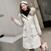 雪中飞 冬季款羽绒服 女中长款 收腰时尚连帽大毛领潮 米灰色