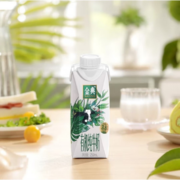 伊利金典纯牛奶  梦幻盖250ml*10瓶/整箱 3.8g乳蛋白