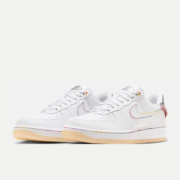 耐克（NIKE）女子空军一号运动鞋 AIR FORCE 1 '07 LX AF1 FN8918-111 多码