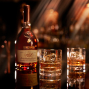 人头马（Remy Martin）1738皇家礼赞香槟区干邑白兰地700ml进口洋酒有码