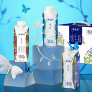 特仑苏牛奶 嗨MILK脱脂纯牛奶250mL*10盒＊2件