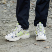 adidas 阿迪达斯 SPIRITAIN 2000 女款休闲老爹鞋 GX8531