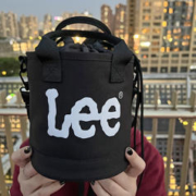 Lee 潮酷简单休闲风户外单肩圆桶包 可手提可斜跨
