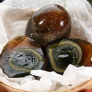 逗别三日 皮蛋松花蛋60g整箱8枚河南特产丑鸭蛋无铅工艺颗颗糖心