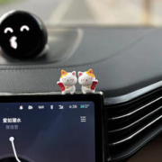 微信小程序：KE LUO GE 克罗格 系汽车摆件 好运猫 2个