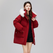 雪中飞 女式短款廓形羽绒服