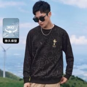 Cabbeen 卡宾 男装卡通满印环保卫衣23秋城市男孩刺绣宽松上衣 煤黑色 L
