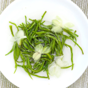 需首购、plus会员: 春上早 茉莉花茶 100g/袋