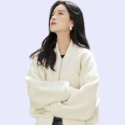 对白宽松廓型毛呢棒球夹克 女款多尺码自选