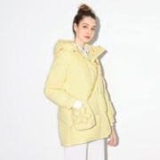 雪中飞 女式可爱保暖羽绒服精致秋冬经典雪中飞简约保暖连帽羽绒服女