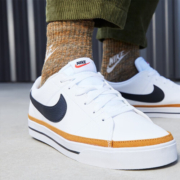 耐克 男子运动鞋 NIKE COURT LEGACY NN DH3162-100 41