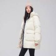 雪中飞 2023秋冬新款简约防风大方连帽大口袋保暖女式中长款羽绒服