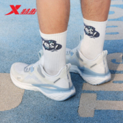特步（XTEP）男鞋动力巢跑步鞋秋冬季爆米花透气运动鞋软底休闲鞋子网面慢跑鞋 白色 39