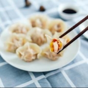 思念 金牌虾仁水饺 虾仁玉米480g/32只/袋＊4件