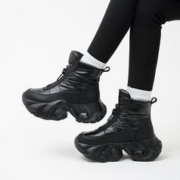 京东PLUS：KFT 女士厚底纯色短靴 KP241093M