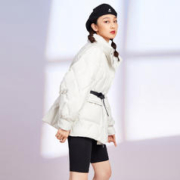 雪中飞 冬白色青春时尚短款大口袋保暖防风立领女羽绒服潮