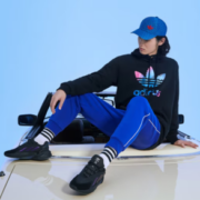adidas 阿迪达斯 女款运动休闲鞋 LZJ62