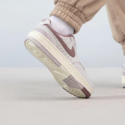 NIKE 耐克 GAMMA FORCE女子运动鞋春季复古厚底鞋DX9176-001